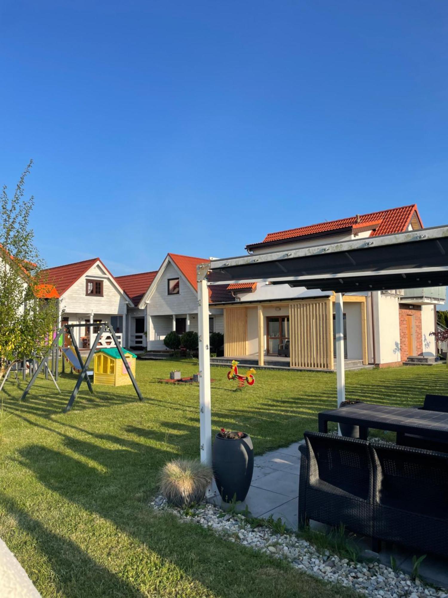 Morski Zakatek Apartamenty Rowy  Luaran gambar